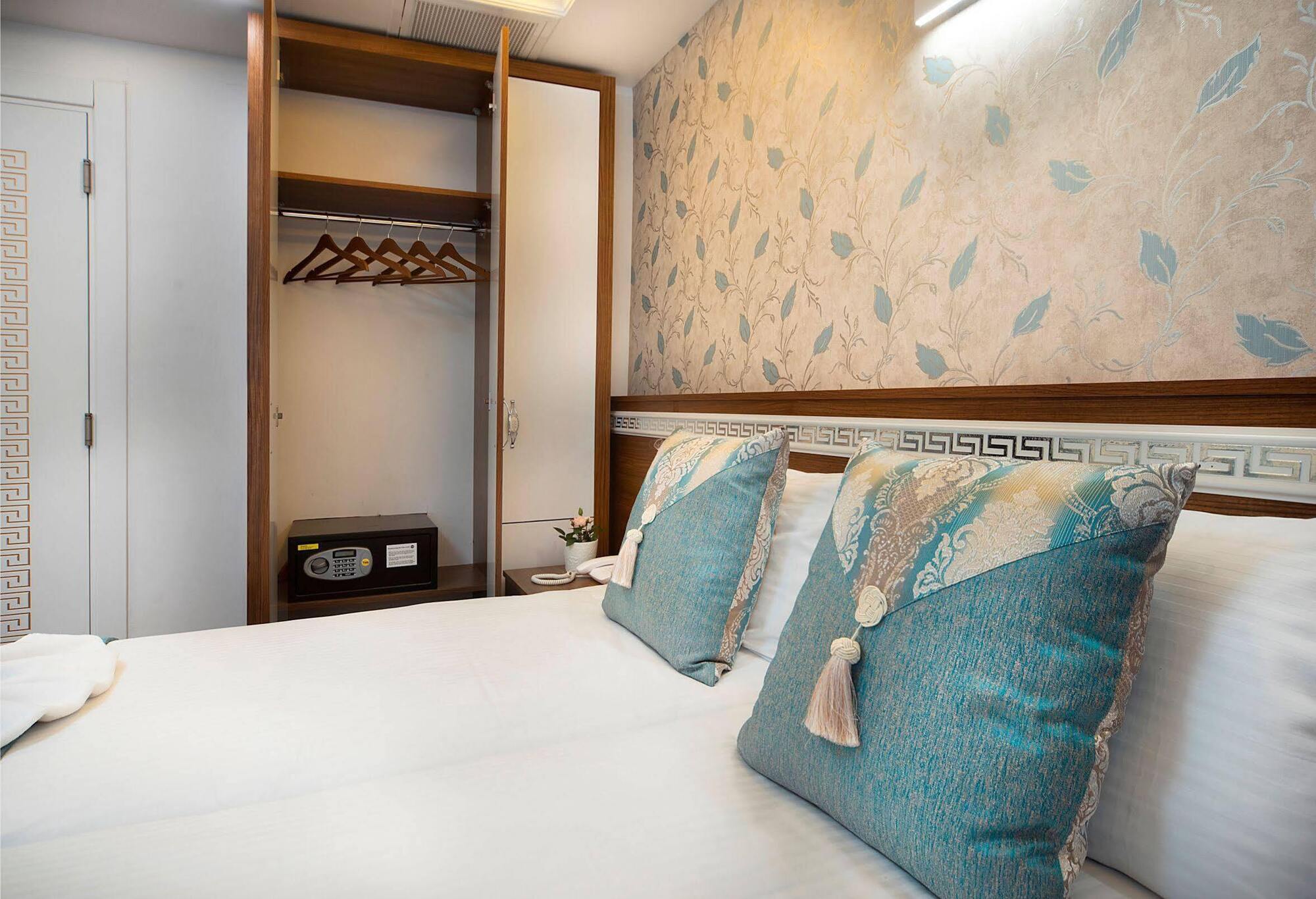 Lika Hotel Стамбул Экстерьер фото